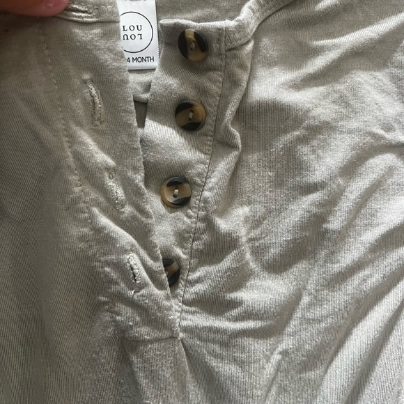 Lou Lou snap/button short sleeve romper - Picture 3 of 4